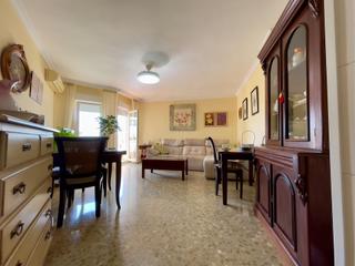 Etagenwohnung  Avenida montañeses de la isla. Espacioso piso familiar en venta vargas con terraza y 4 habitaci