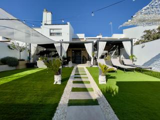 Casa a schiera  Calle argantonio. Exclusivo unifamiliar reformado en la zona del campito  chiclana