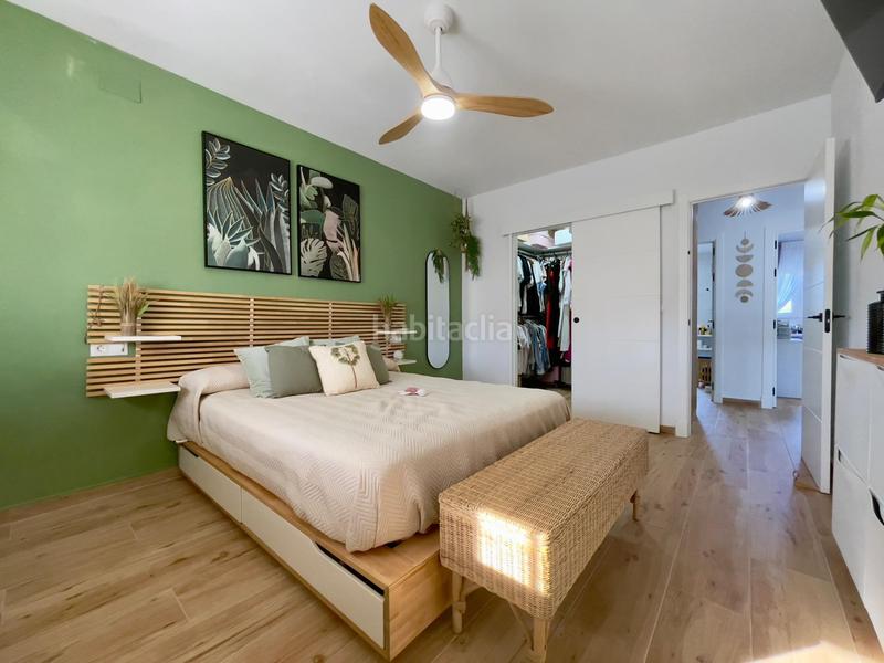 Foto 5e52653d-f35f-462e-a430-930333efe43a. Maison jumelée avec parking dans Núcleo urbano Chiclana de la Frontera