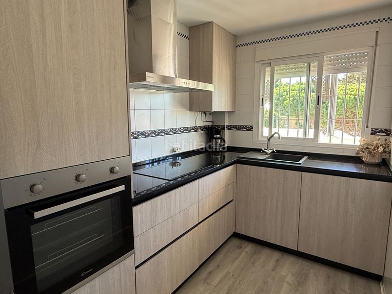 Foto e89cbd6c-d548-4f58-b086-56a18dae2f48. Apartament amb piscina a La Barrosa Chiclana de la Frontera