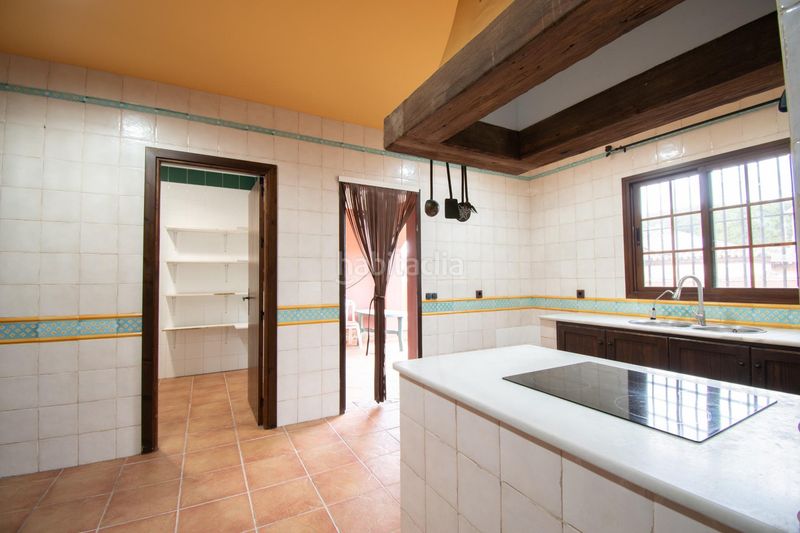 Foto 239990ff-480d-4d8a-9b51-643136ca1f62. Xalet amb aparcament a Las Lagunas - Campano Chiclana de la Frontera