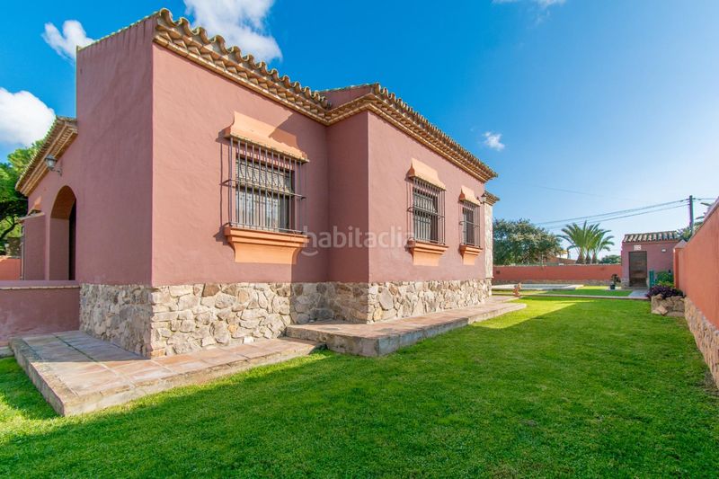 Foto 30e21188-4efd-472e-acbd-fbd1b8730dab. Xalet amb aparcament a Las Lagunas - Campano Chiclana de la Frontera