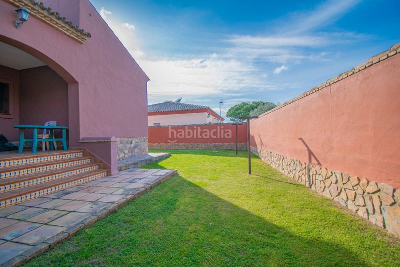 Foto d6c13b0e-875b-4591-b7d8-9dd0f5aecbcb. Xalet amb aparcament a Las Lagunas - Campano Chiclana de la Frontera