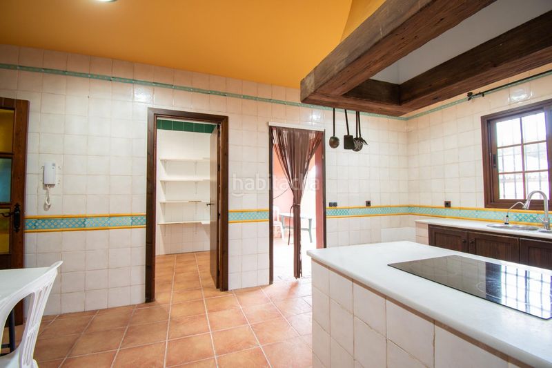 Foto ec58993f-cdcd-436f-9540-d7e4af81b18a. Xalet amb aparcament a Las Lagunas - Campano Chiclana de la Frontera