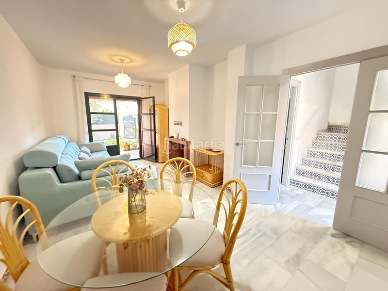 Foto ff8d105c-4b46-414d-a8dc-c0f6cebe4e04. Casa adossada amb piscina a Sancti Pietri Chiclana de la Frontera