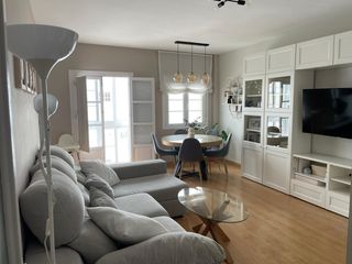 Flat  Calle dolores. Piso reformado en el centro con ascensor