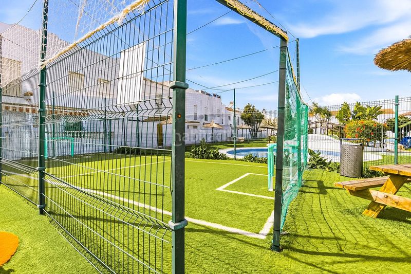 Foto 5337ac23-1256-4232-8e63-c005bad4ad93. Apartament amb aparcament piscina a Los Gallos Chiclana de la Frontera