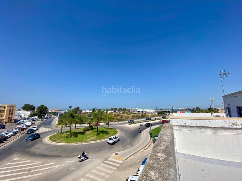 Foto 7c6c15f7-ca92-41c7-9495-8400ab5d5660. Planta baixa a El Cristo - Cayetano Roldán San Fernando