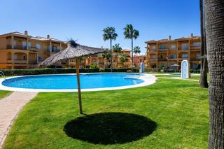 Appartement  Calle vespasiano. Apartamento en 2 planta urb. costa gadir