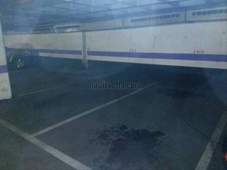 Rent Car parking in Carrer del cardenal reig 47. Parking camp nou - les corts