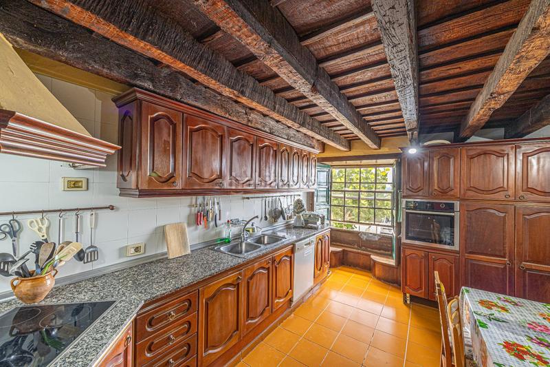 Foto 1d8d7fbb-fbb3-451b-be80-5ce7e57abff9. Casa casona antigua primera linea del mar en Santa Cruz de la Palma
