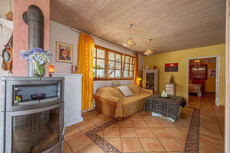 Foto 55011d40-4505-4f0e-90e0-b68ca91612ab. Casa amb piscina a Breña Alta
