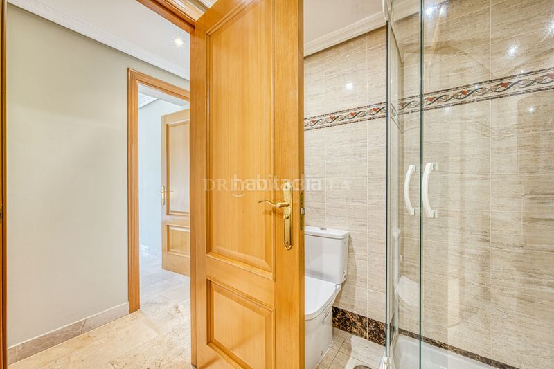 Foto 087a9b94-c1e8-4d04-b6dc-9587cc7986ea. Planta baixa amb calefacció aparcament piscina a Benahavís