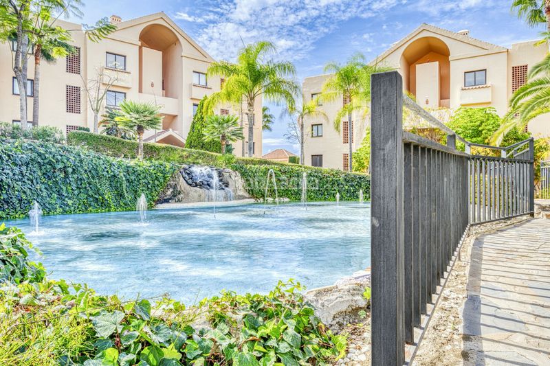 Foto 328673a2-f69e-4337-946b-7a8fef0c06e2. Planta baixa amb calefacció aparcament piscina a Benahavís