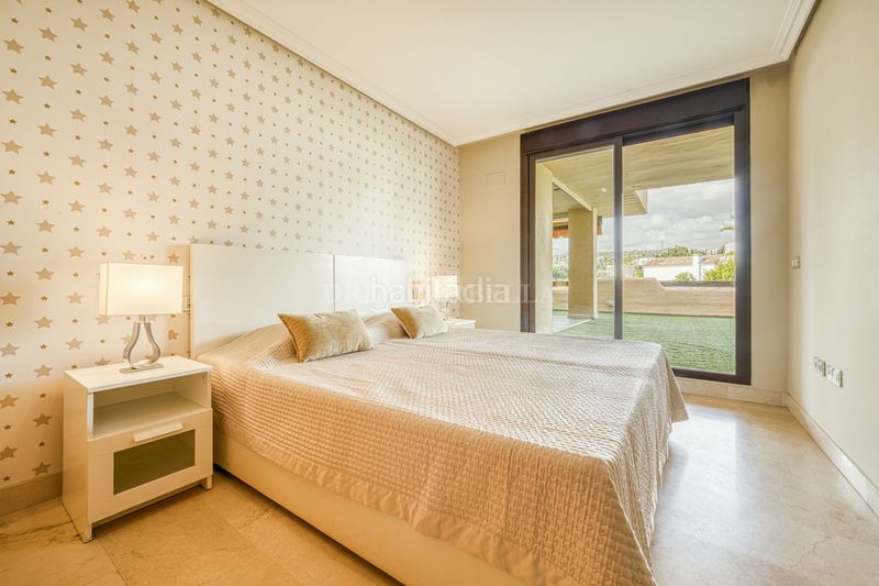 Foto a628f471-6efa-4d2d-b707-9d7b399bfdc5. Planta baixa amb calefacció aparcament piscina a Benahavís