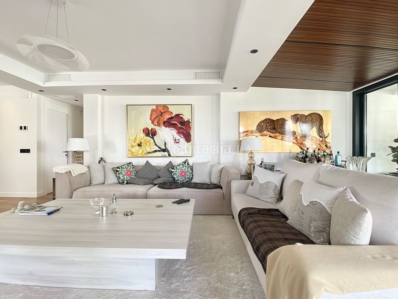 Foto 117ac029-473a-4870-a080-6fc91890aaf3. Casa amb aparcament piscina a El Rosario - Ricmar Marbella