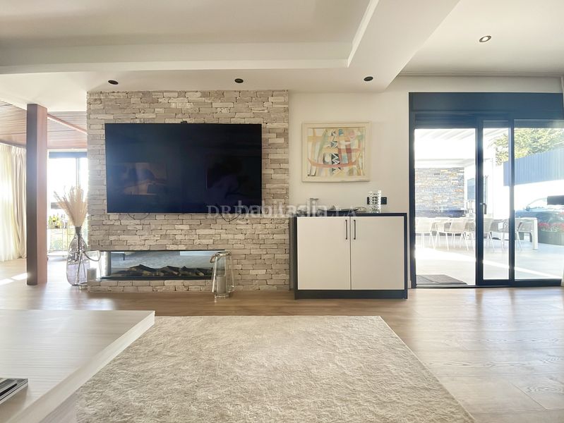 Foto 18077ddb-dc9a-4c45-bc9f-131625bbd9ed. Casa amb aparcament piscina a El Rosario - Ricmar Marbella