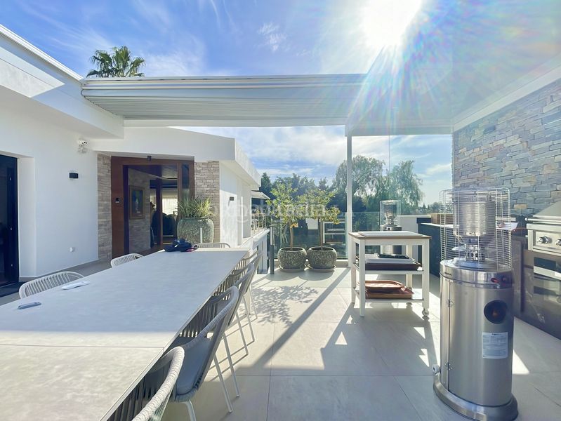 Foto 1d808513-b20c-4af4-a14b-39ef0d27d0f4. Casa amb aparcament piscina a El Rosario - Ricmar Marbella