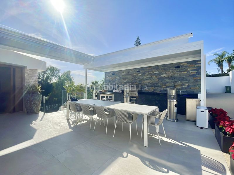 Foto 2d099dc4-c1ec-456e-8541-25eb8c5b76a1. Casa amb aparcament piscina a El Rosario - Ricmar Marbella