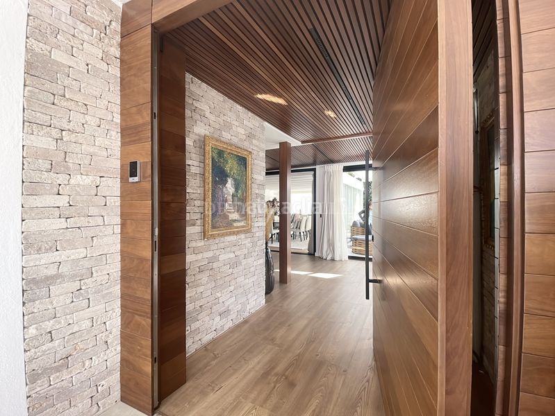 Foto 4b999c5f-c739-4a04-8887-2721f64ad3d5. Casa amb aparcament piscina a El Rosario - Ricmar Marbella