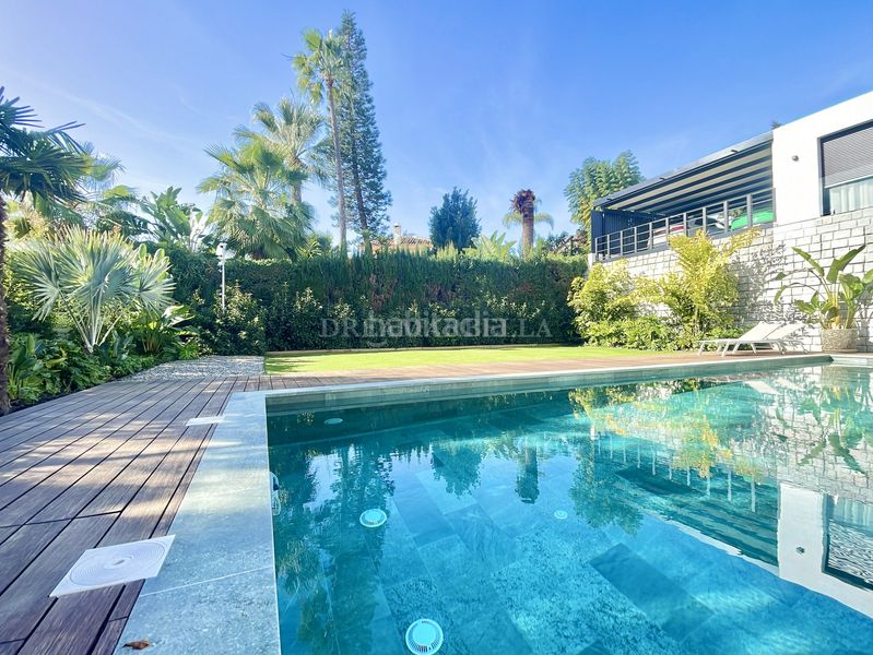 Foto 57b6159f-e417-4c1b-9c18-cef7db4a355c. Casa amb aparcament piscina a El Rosario - Ricmar Marbella