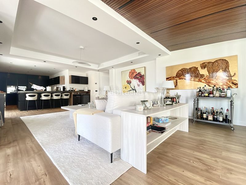 Foto 6e9c8446-0e2f-4829-accc-7ed4b2e9c546. Casa amb aparcament piscina a El Rosario - Ricmar Marbella