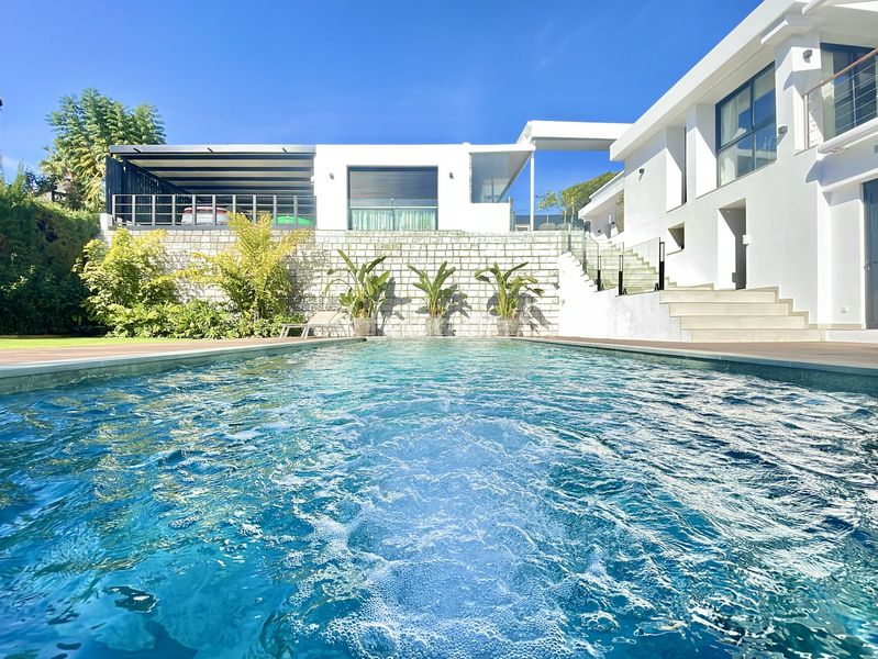 Foto 908ed202-a99a-43c7-bf21-1e45a10f2d45. Casa amb aparcament piscina a El Rosario - Ricmar Marbella