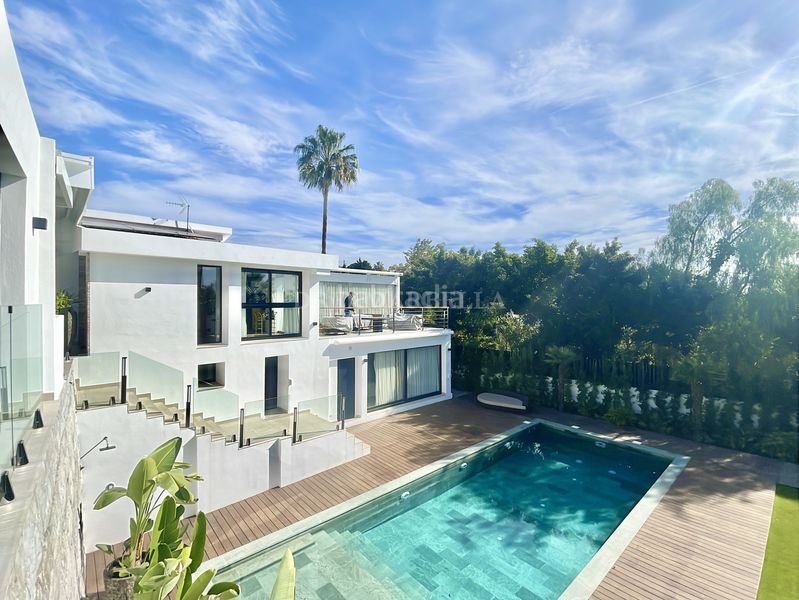 Foto b2fda8c2-9a5c-4e9f-b98d-86aee7c61bad. Casa amb aparcament piscina a El Rosario - Ricmar Marbella