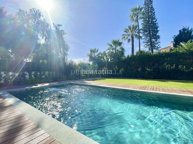 Foto c836ec70-4ed3-4c50-b230-26a154401006. Casa amb aparcament piscina a El Rosario - Ricmar Marbella