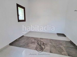 Foto 0c7ffaac-02b9-4470-9c10-db5ea35d427d. Xalet amb calefacció aparcament piscina a Los Girasoles Sant Vicent del Raspeig
