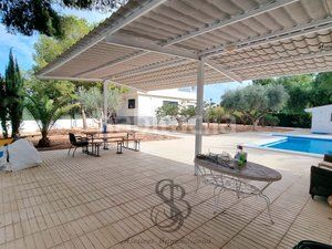 Foto 579af325-ea7b-433f-b4f4-95d4a85ea0df. Xalet amb calefacció aparcament piscina a Los Girasoles Sant Vicent del Raspeig