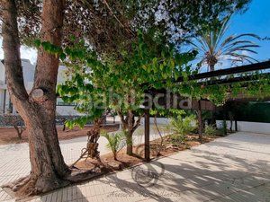 Foto b82e359a-1cf5-42eb-a178-28affaa21aa4. Xalet amb calefacció aparcament piscina a Los Girasoles Sant Vicent del Raspeig