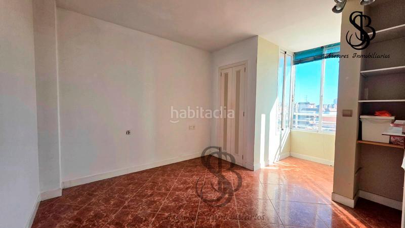 Foto 61be7c91-b978-4374-b4d8-1072aceb2e6f. Piso pisazo en esquina vistas al mar en Cabo de las Huertas Alicante