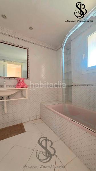 Foto e50124eb-2b07-4f6d-be93-37fcc15dcd9b. Piso pisazo en esquina vistas al mar en Cabo de las Huertas Alicante