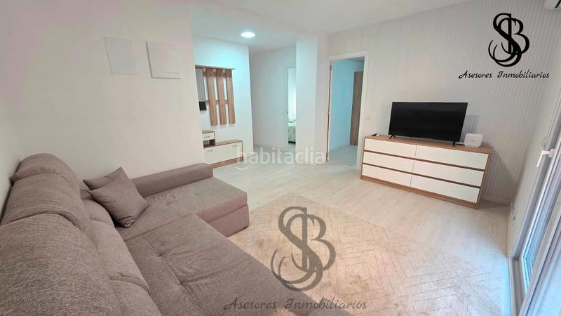 Foto 057768e6-2901-46e6-b4a6-b5a2857732de. Piso 2a linea de playa en Campello Playa Campello (el)