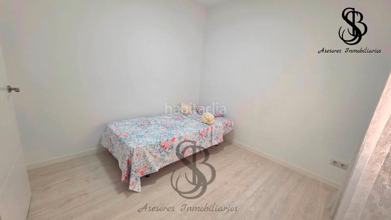 Foto 08ac65d2-9718-4c37-bf0b-8407d40153aa. Piso 2a linea de playa en Campello Playa Campello (el)