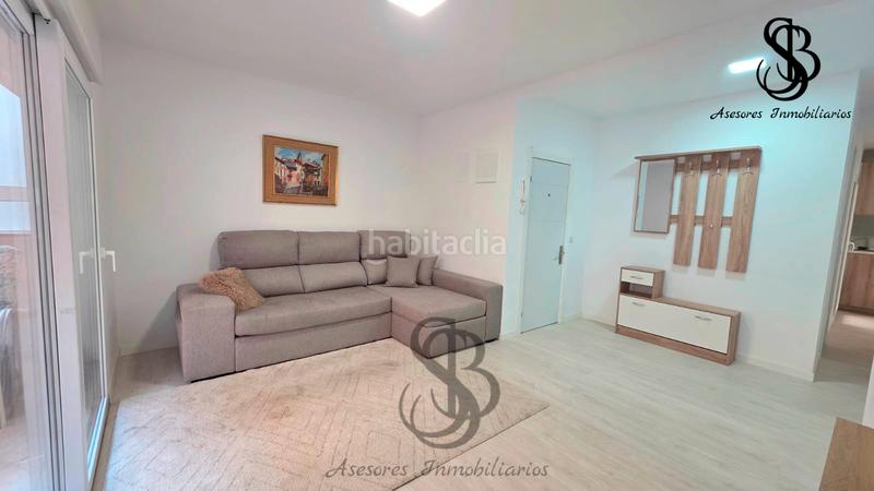 Foto adf0eb2c-de89-4028-bfd8-50a4580c5829. Piso 2a linea de playa en Campello Playa Campello (el)