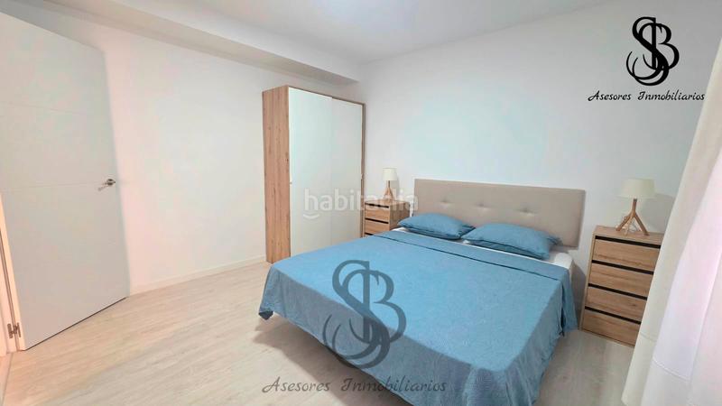 Foto c325cdc1-e1a0-4761-966b-bf8de98bc357. Piso 2a linea de playa en Campello Playa Campello (el)