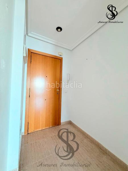 Foto b584b225-7b16-4a2c-bda6-7365793380ca. Flat with heating pool in Playa Muchavista Campello (el)