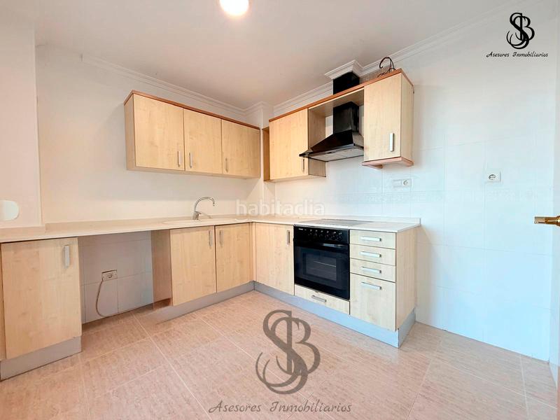 Foto cd0c9311-d8c6-4bcf-8d86-3f6f494eb9cc. Flat with heating pool in Playa Muchavista Campello (el)