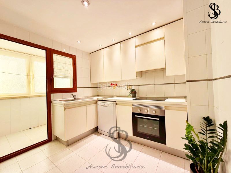 Foto ab7821d3-4ea2-419c-8915-5f2624bef427. Piso en Ensanche-Diputación Alicante