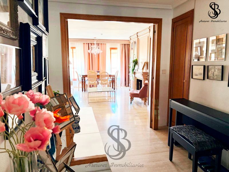 Foto c8e80c24-e9bc-4f9c-a163-02b916492a5e. Piso en Ensanche-Diputación Alicante