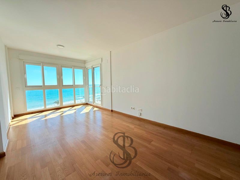 Foto 0e9c8ebd-745f-49d6-b4cd-9f6d560bd51f. Piso en Playa Muchavista Campello (el)