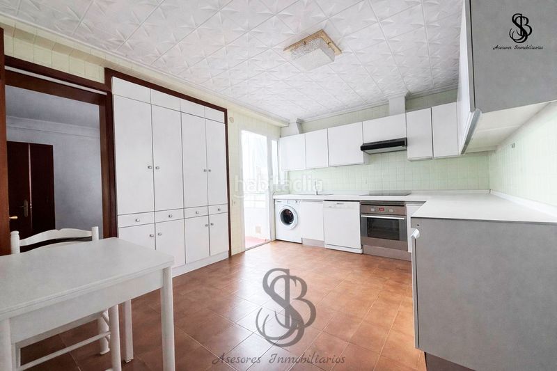 Foto be4c4904-f2c1-43d1-bf7b-5cff3923f767. Pis amb calefacció aparcament a Barrio del Centro Alicante