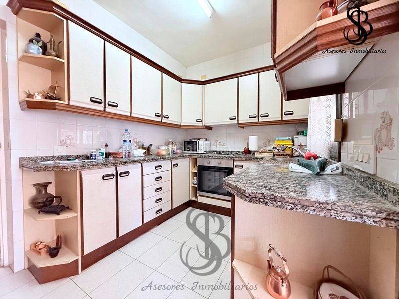 Foto 45c616b5-c540-4035-a0c7-4285bbc61759. Xalet amb xemeneia calefacció aparcament piscina a Busot