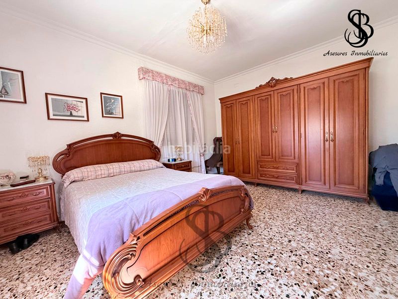 Foto 6029910b-7a13-4c60-8ad5-b314ca10b80f. Xalet amb xemeneia calefacció aparcament piscina a Busot