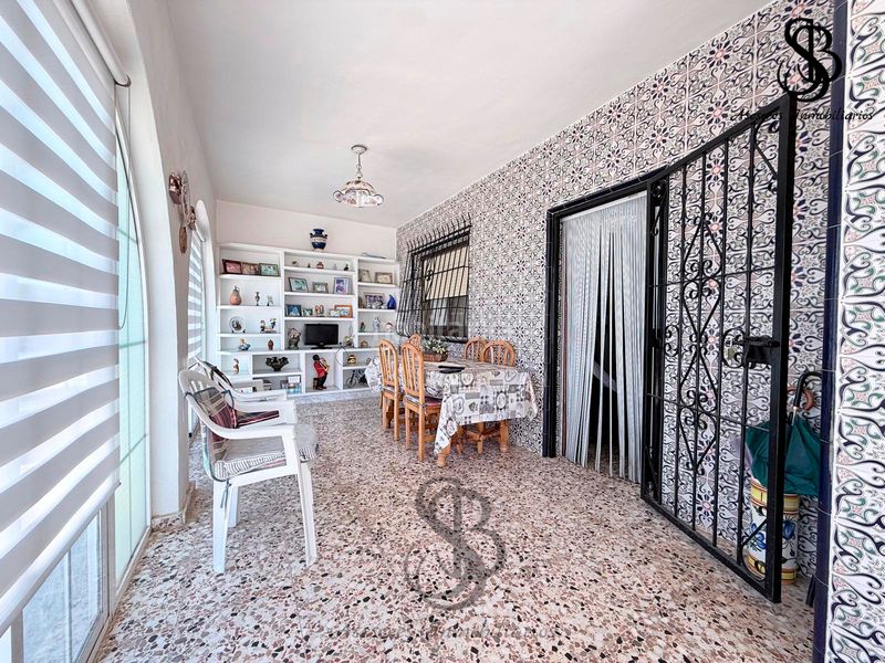 Foto 6e79466f-0561-4fd6-994f-06c613bf2984. Xalet amb xemeneia calefacció aparcament piscina a Busot