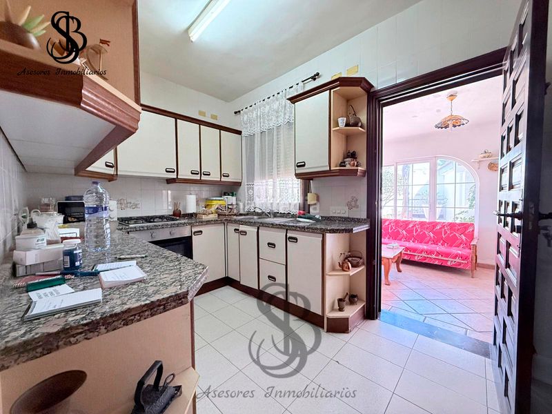 Foto 754409cc-f4a0-4f87-8749-a71291a41d5d. Xalet amb xemeneia calefacció aparcament piscina a Busot