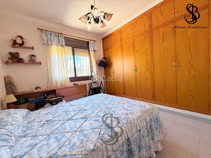 Foto 79da139b-0809-4981-a900-cca77f5d6716. Xalet amb xemeneia calefacció aparcament piscina a Busot