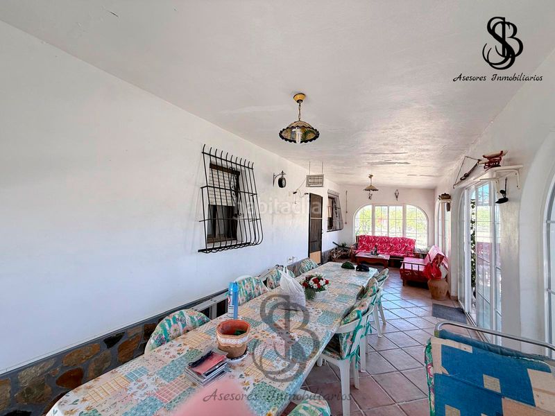 Foto a2008877-3e3d-4d06-96f0-3ef6dcf0746c. Xalet amb xemeneia calefacció aparcament piscina a Busot